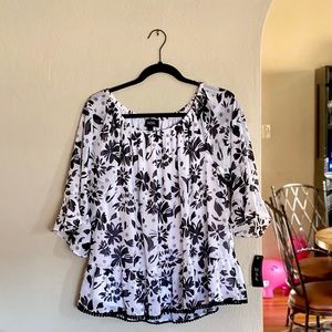 MSK Black & White Peasant Blouse